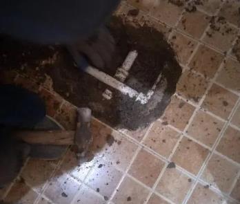 厦门卫生间漏水维修公司为您分享下卫生间渗水如何处理及注意事项